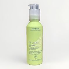 AVEDA  Be Curly Style Prep 3.4oz 100ml Frizz Control Moisturize Pre-style treatment creates the perfect foundation for curly hair styles. Detangles, moisturizes and defines curls as it seals the cuticle, taming frizz all day. This works perfect for non shampoo days: dampen hair and apply. Aveda Be Curly, Defined Curls, Frizz Control, Perfect Foundation, Hair Styling, Seals, Curly Hair, Curly Hair Styles, Foundation