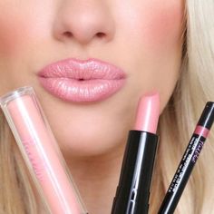 Precious pink Combo Wedding Makeup Light Pink Lip, Pink Lipstick Look, Pink Lip Aesthetic, Pastel Pink Lipstick, Baby Pink Lipstick, Pink Lip Combo, Pink Lips Art, Pale Pink Lipstick, Pink Lipstick Shades