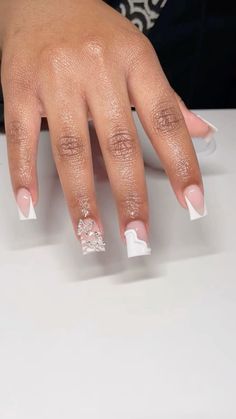 Short Glam Nails, Acrylic Nail Set, Hard Nails, Colored Acrylic Nails, Girly Acrylic Nails, White Acrylic Nails, French Tip Acrylic Nails, French Acrylic Nails, Classy Acrylic Nails