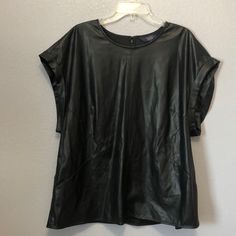 New Rachel Roy 2x Women's Black Pleather Cap Sleeve Top Shirt Biker Tough Nwt New With Tags Stitch Fix, Polyester Plus Size Measurements: Armpit To Armpit = 23" Black Fitted Biker Top, Black Short Sleeve Biker Top, Roy Black, Best Tank Tops, Muscle T Shirts, Cap Sleeve Top, Sleeveless Tee, Rachel Roy, Flowy Tops