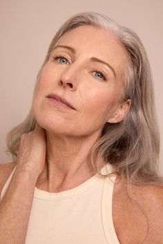 Lisa Smith | Women | Direct | Bella Agency New York Middle Aged Model Woman, Middle Age Makeup, Age Makeup, Lisa Smith, Lash Designer, Beauty Portraits, Old Faces, Modeling Agency, Face Aesthetic