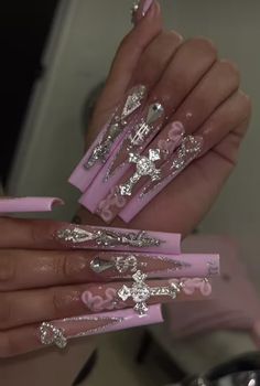 Long Nail Gem Designs, Junk Nails Bling, Xl Nails, Quinceanera Nails, Drip Nails, Glow Nails, Short Square Acrylic Nails, Acrylic Nails Coffin Pink