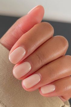 We Hate to Say It, But These 4 Nail Colours Can Look a Little “Cheap” in Autumn Short Natural Wedding Nails, Wedding Short Nails, Uñas Color Natural, Nails Inspiration Natural, Natural Nail Colors, Natural Nail Color, Minimalist Nail, Milky Nails, Squoval Nails