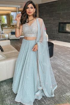 Pengantin India, Simple Lehenga, Indian Outfits Lehenga, Wedding Lehenga Designs, Diwali Party, Blue Lehenga, Traditional Indian Outfits, Indian Bridal Dress, Indian Gowns Dresses