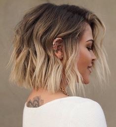 Teen Sleepover, Color Balayage, Sleepover Ideas, Short Hair Balayage, Brown Blonde Hair, Beauty Design, Grunge Hair, Bob Cut