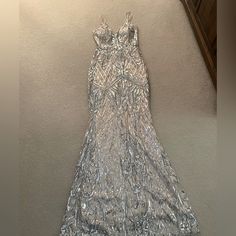 Silver Sequins, With Built In Bra, Crosses In Back For Pretty Effect. Perfect Condition, Never Worn. No Discount On Shipping White Sparkly Dress Long, Silver Hoco Dresses, Sparkly Dress Long, Burgundy Long Dress, White Sparkly Dress, Red Floor Length Dress, Hoco Court, Silver Glitter Dress, Green Lace Maxi Dress