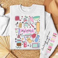 Stuff Png, Mama Quotes, Home Stuff, Quote Png, Popular Shirt, Mugs Stickers, Mom Png, Mama Png, Baby Mama