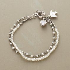 Happy Inspiration, A Bracelet, Bracelets Jewelry, Strand Bracelet, Bijoux Diy, Jewelry Projects, Pearl Bracelet, Diy Bracelets, Pearl Jewelry