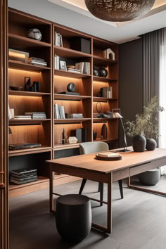 49 Modern Japandi Home Office Styles: The Essence of Minimalism and Workspace Elegance Japandi Game Room, Japandi Office Room, Japandi Interiors Office, Japandi Study Room, Japandi Library, Office Library Design, Home Office Modern Design, Office Interior Design Modern Workspaces, Home Office Minimalista