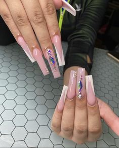 Nails Art Easy, Nails Art Simple, Glittery Acrylic Nails, Nail Art 2022, Nail Art 2023, Grande Tattoo, Toes Nails, Long Square Nails, Art Hacks