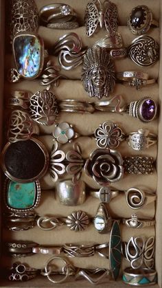 Rings Vintage Boho, Turquoise Accessories, Mcu Dr, Dinner Ware, Rings And Bracelets, Estilo Hippy, Mode Hippie, Cheap Rings, Estilo Hippie