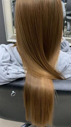 Chestnut Blonde Hair Color, Puffs Hairstyles, Harvest Blonde, Golden Brown Hair Color, Honey Blonde Hair Color, Top Knots, Hair Color Caramel