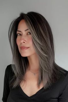 40+ Chic Silver Highlights and Gray Blending Ideas for Dark Hair - Flo's Blog Hair Cuts For Thinner Hair, Haircut For Man, Face Wash Routine, Gray Hair Blending, Natural Dark Hair, Gray Blending, Hair Blending, Diy Face Wash, Wash Routine