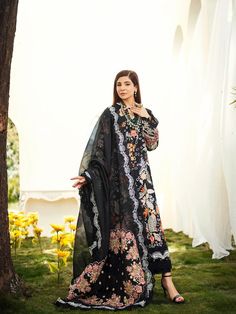 Premium Black Floral Salwar Kameez Pakistani Eid Dress is all ready to set the style on your Eid party in embellished lawn base with thread work on kameez, salwar, and dupatta with embellished chiffon dupatta base. Salwar Kameez Pakistani, Eid Dress, Lawn Design, Lawn Dress, Eid Dresses, Net Dupatta, Suit Fabric, Floral Chiffon, How To Dye Fabric