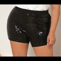 Sequin Front Regular Back Short Shorts New Without Tags Black Sequin Outfit, Sequence Shorts, Bermuda Shorts Women, Shorts Plus Size, Sequin Outfit, Vintage Calvin Klein, Festival Shorts, White Denim Shorts, Lilly Pulitzer Shorts