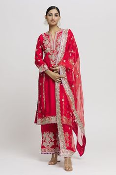 Red straight kurta with contrast floral, leaves, thread embroidery. Comes with coordinating palazzo and dupatta. - Aza Fashions Gopi Vaid, Kurta And Palazzo, Red Kurta, Floral Leaves, Straight Kurta, Thread Embroidery, Set For Women, Aza Fashion, Thread