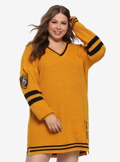 Harry Potter Hufflepuff Sweater Dress Plus Size Hufflepuff Sweater, Pjs Dress, Sweater Dress Plus Size, Hogwarts Outfits, Job Clothes, Cozy Sweater Dress, Harry Potter Style, Harry Potter Hufflepuff, Her Universe