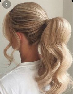 Updo Casual, French Twist Hair, Feeling Pretty, 90s Hairstyles, Hair Styles 2017, Casual Hairstyles, Summer Weddings