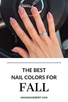 This article showcases a range of nail designs inspired by the timeless beauty of daisies. amazing fall nail ideas | festive nail art designs| top trending fall nail | awesome winter nails #dijbi #naildesigns #nailart #fallnail #nailideas #winternails #daisies #gelnails #acrylicnails #halloweennails #christmasnails Diy Fall Manicure, Fall Wedding Guest Nail Colors, Fall Nail Neutral Colors, Neutral Fall Manicure, Fall Nexgen Nail Colors, Fall Pinks For Nails, Mail Colors For Fall, Wedding Nails Guest Fall, Simple Fall Manicure