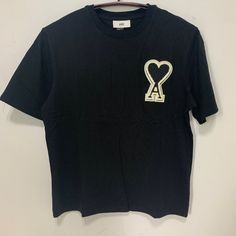 Unused, Without Defects. Well Preserved Without Any Stains Or Damage Thank You For Coming To My Closet. Heart Fashion, Embroidered Heart, Thank You For Coming, Fashion Color, Fashion Colours, Black Shorts, Tee Shirts, Mens Shirts, Black White