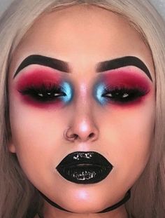 Exaggerated Eye Makeup, Makeup Looks Extravagant, Extravagant Eye Makeup, Extravagant Makeup Looks, Makeup For Deep Set Eyes, Extravagant Makeup, Eye Makeup Dramatic, False Lashes Natural, Eyeliner Eye Makeup