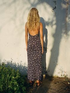 90s Summer Fashion, Silk Cami Dress, Summer Slip Dress, Realisation Par, Mode Boho, Silk Cami, Silk Slip Dress, Silk Slip, Mode Inspo