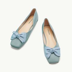 Bowknot Square Flats Soft Leather | C.Paravano Court Fashion, Rounded Wardrobe, Holy Matrimony, Square Toe Shoes, Womens Mary Janes, Ballerina Flats, Pink Beige, Mary Jane Shoes, Comfortable Shoes