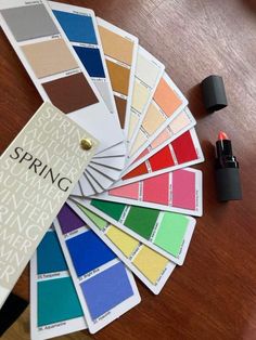 House Of Colour Spring, Paintbox Spring, Hoc Spring, Season Palette, Colour Science, True Spring Color Palette, Light Spring Palette, Warm Spring Outfits, Light Spring Color Palette