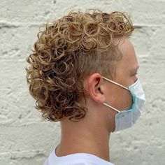 Guy Perm, Perm Waves, Perm Mullet, Cool Mullet, Permed Mullet, Mullet Boy, Mullet Fade, Permanent Waves, Curly Mullet