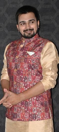 Red and Maroon color Nehru Jacket in Cotton fabric with Printed work Luxury Red Traditional Nehru Jacket, Luxury Red Nehru Jacket For Ceremonial Occasions, Nehru Jacket, Nehru Jackets, Wear Red, Maroon Color, Wearing Red, Party Wear, Cotton Fabric