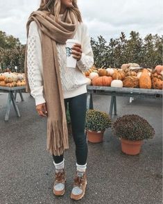 Instagram Round Up: 33 Cozy Fall Outfits - Cella Jane Winter Mode Outfits, Cozy Fall Outfits, Simple Fall Outfits, Winter Stil, Trendy Fall Outfits, Stil Inspiration, Trendy Fall, Cute Fall Outfits