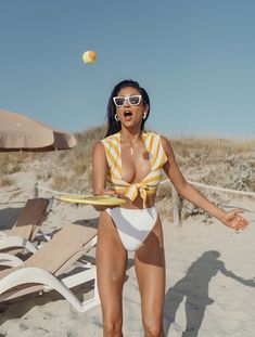 Shay Mitchell Style, Summer Shots, Swimwear 2020, Swimwear Shoot, Look Festival, Shay Mitchell, Pool Bar, Summer Feeling, How To Pose