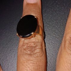 Oval Shaped Onyx Stone, Set In 4 Prongs, And Stamped 14k Gold. Simple Delicate Design And Setting. Delicate Design, 14k Gold Ring, Onyx Stone, Womens Jewelry Rings, Gold Black, Gold Ring, Onyx, Gold Rings, 14k Gold