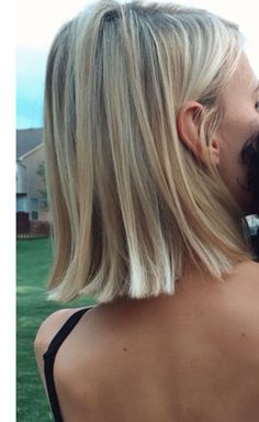 Jenna Joseph bob hairstyle Medium Length Blonde Hair, Short Blonde Hair, Cut My Hair, Face Hair, Aesthetic Hair, Length Hair, Hair Hairstyles