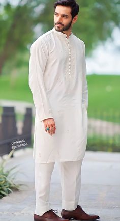 Pose For Eid Men, Wahaj Ali Kurta Design, Boys Eid Outfit, Eid Outfits Hijab, Eid Celebration Ideas, Kurta Poses, Eid Outfits For Teens, Eid Outfits Pakistani, Murtasim Khan