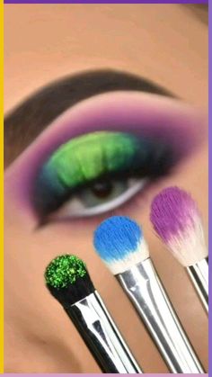 Bold Eye Makeup, Purple Eye Makeup, Eye Makeup Styles, Dramatic Eye Makeup