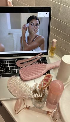 Girly Vibes, Pinterest Contest, Fake People, Pink Girly Things, روتين العناية بالبشرة, Night Routine, Girls Life