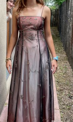 Whimsy Dress, Baddie Dresses, Dream Prom Dress, Dream Prom, Vintage Formal Dresses, Prom Dress Inspiration, Prom Dresses Vintage, Pretty Prom Dresses