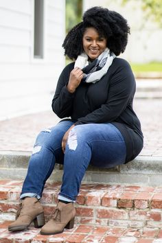 This slouchy dolman tunic is guaranteed to be your new go-to piece for the Fall and Winter! It is seriously the softest material ever, and the black color makes it SO easy and fun to style! Pair it with leggings, skinnies, boots, booties, flats, a scarf, some glam accessories...seriously the opportunities are endless!! This comfy and cute beauty is a no-brainer!! Grab yours fast! :) 95% Cotton 5% Spandex Cold Weather Outfits Winter, Plus Size Tunics, Comfortable Winter Outfits, Plus Size Winter Outfits, Chic Soul, Plus Size Fall Fashion, Winter Outfits Cold, Plus Size Winter, Wardrobe Tips