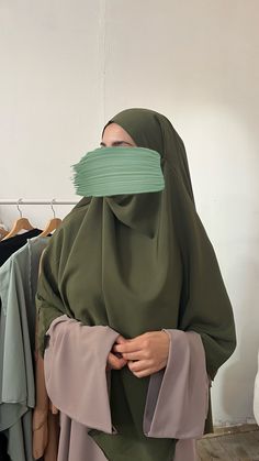 These large headscarves are very comfortable and very simple to use. The comfort and type of fabric will add color to your combination. Solid Color Hijab For Eid, Modest Solid Color Niqab, Green Khimar For Eid, Hijab Stile, French Khimar, Trench Coats Women Long, Scarf Hijab, Head Coverings, Hijab Niqab