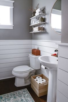 Get your home guest-ready with these easy decluttering tips! From organizing entryways to tidying common areas, this guide will help you create a welcoming, clutter-free space before holiday visitors arrive. Perfect for a stress-free, cozy atmosphere that everyone will enjoy! Nautical Bathroom Design Ideas, Small Farmhouse Bathroom, House Bathroom Designs, Fresh Bathroom, Modern Powder Rooms, Modern Powder Room, Beach House Bathroom, Shiplap Bathroom, Nautical Bathroom