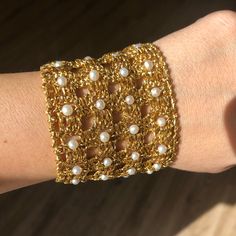 Not Used Very Unique 750 Gold Stamped Vintage Mesh Bracelet Real Pearls Lightweight & Flexible Fits About A 17” Wrist 7 1/4” L 2 1/4” W Luxury Gold Beaded Bracelets For Wedding, Handmade Classic Cuff Bracelet For Wedding, Elegant Handmade Cuff Bangle, Handmade Gold Beaded Bracelets For Formal Occasions, Classic Handmade Cuff Bracelet For Wedding, Formal Handmade Gold Beaded Bracelets, Handmade Luxury Pearl Bracelet For Wedding, Formal Handmade Chain Bracelet, Luxury Handmade Pearl Bracelet For Wedding