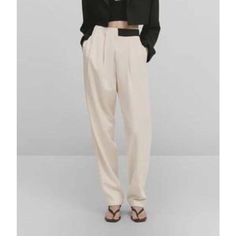 Massimo Dutti Studio Pants Women's 4 Cream Black Contrast Tuxedo Trousers Nwt *** May Run Small! Please Check Your Measurements!!!*** Multicolor - Cream, Black 91% Viscose, 8% Polyester, 1% Elastane High Rise Back Zip Rn 119227 9137/952/712 Condition: New With Tags. Very Good Condition. No Stains Or Snags Detected. Please See All Photos For More Details! Measurements (Laying Flat): Waist - 13.5 Inches Hip Area - 17.5 Inches Rise - 13.5 Inches Inseam - 31 Inches Length - 44 Inches All Measurement Chic Beige Pants For Business Casual, Elegant Cream Bottoms For Workwear, Elegant Cream Bottoms For Work, Cream Formal Bottoms For Fall, Formal Cream Bottoms For Fall, Chic Beige Pants For Office, Cream Office Pants With Pockets, Tailored Cream Bottoms For Business Casual, Cream Trousers For Office Wear