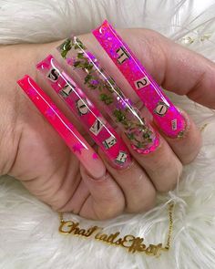 Bad Nails, Long Acrylic Nail Designs, Diy Acrylic Nails, Nails Design With Rhinestones, Glow Nails, Dope Nail Designs, Long Acrylic Nails Coffin, Acrylic Nails Coffin Pink