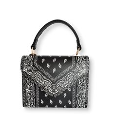 Summer Black Shoulder Bag With Chain Strap, Black Shoulder Bag With Chain Strap For Summer, Summer Black Bag With Chain Strap, Black Chain Strap Bag For Summer, Black And White Bandana, White Bandana, Blue Perfume, Bag Women Fashion, Black Handbag