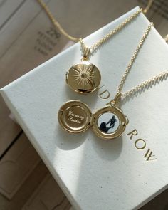 $84+ #Christmas #Gift #Mother #Her Round Locket, Classy Jewelry, Jewelry Lookbook, Girly Jewelry, Jewelry Inspo, Dream Jewelry, Locket Necklace, Pretty Jewellery, Piercing Jewelry