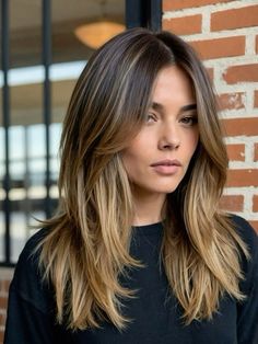 Ladies Going Out Outfits, Layered Hair With Framing Pieces, Dawn Olivieri Hair, 2024 Hair Trends For Women Brunette, Brunette Layers With Curtain Bangs, Contour Cut Hair, Hair For 30 Year Old Women, Plus Size Medium Length Hair, Medium Length Hair Styles Summer 2024