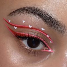 Valentines Day Eye Makeup, Eyeliner Graphic, Day Eye Makeup, Eyeliner Ideas, Cute Eye Makeup, Valentines Day Makeup, Eye Makeup Pictures