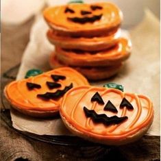 Halloween Munchies, Samhain Recipes, Panera Recipes, Satisfying Photos, Fall Aesthetics, Iron Chef, Panera Bread, Daily Recipes, Cookies Decorated