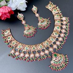 real gold jadau sets in USA Gold Necklace Set Indian, 22k Gold Necklace Set, Jadau Necklace Set, 22k Gold Jewelry Necklaces, Jadau Necklace, Jadau Jewellery, 22k Gold Necklace, Necklace Set Indian, 22k Gold Jewelry